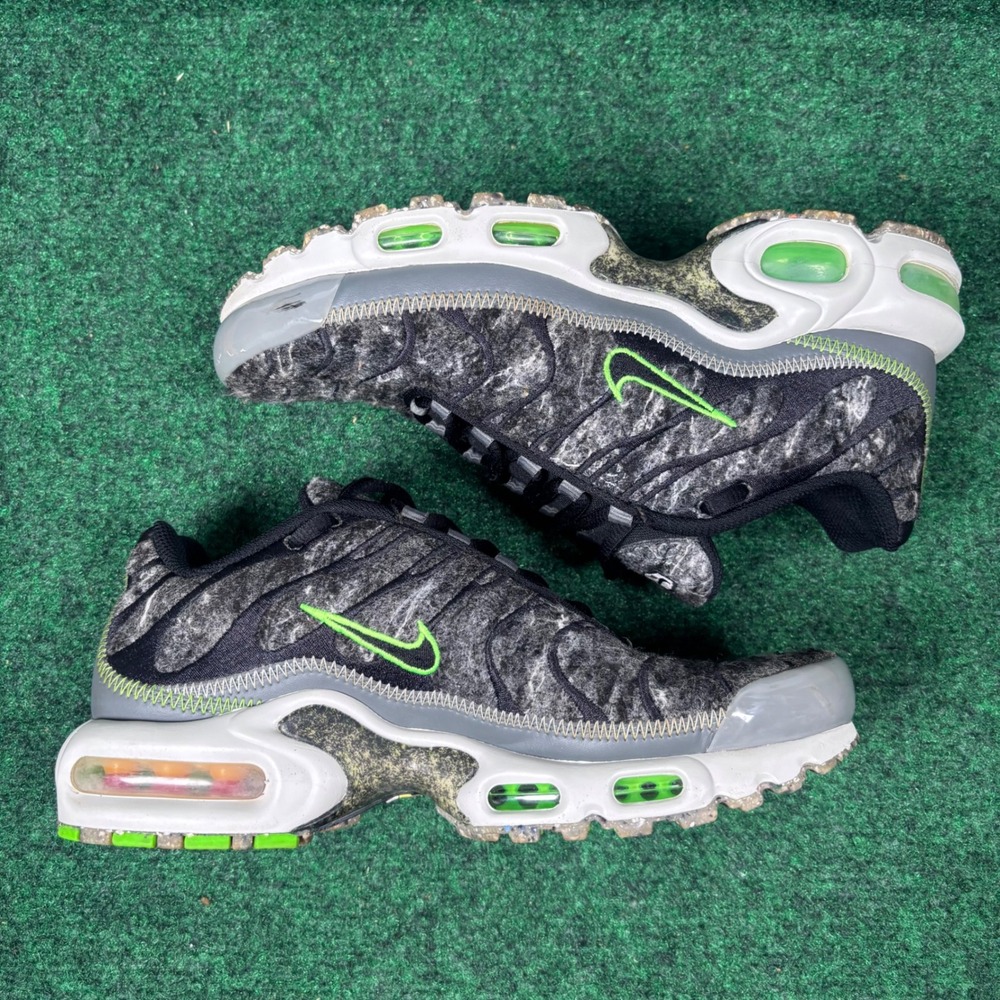 Nike Air Max Plus Crater Black Electric Green DA9326-001 Mens Size 6 Sneakers